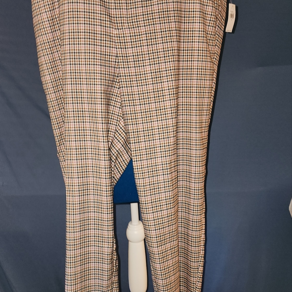 Old Navy NWT patterned pants